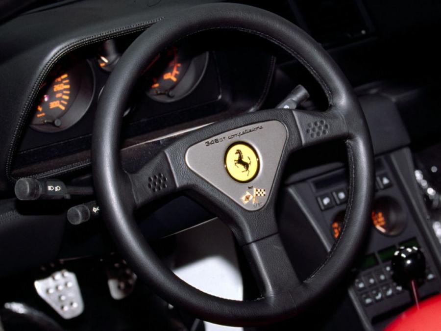  Ferrari 348 GT Competizione 1993 года  (фото 3 из 16)